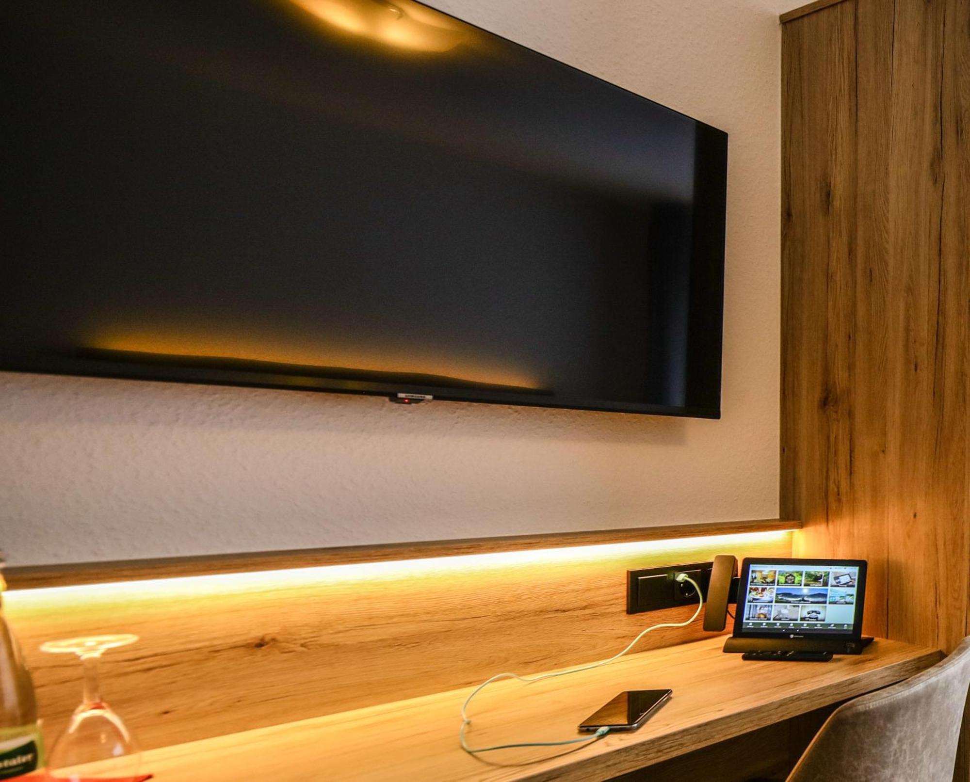 Hotel Restaurant Schwoerer Ленцкирх Номер фото